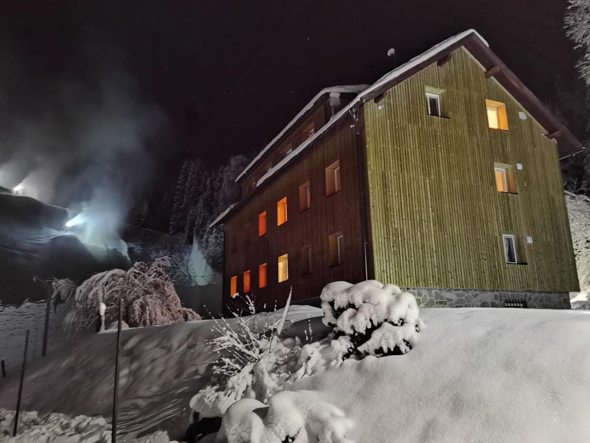 Apartments Rogla Jurgovo - Ski In Ski Out Lukanja Ngoại thất bức ảnh